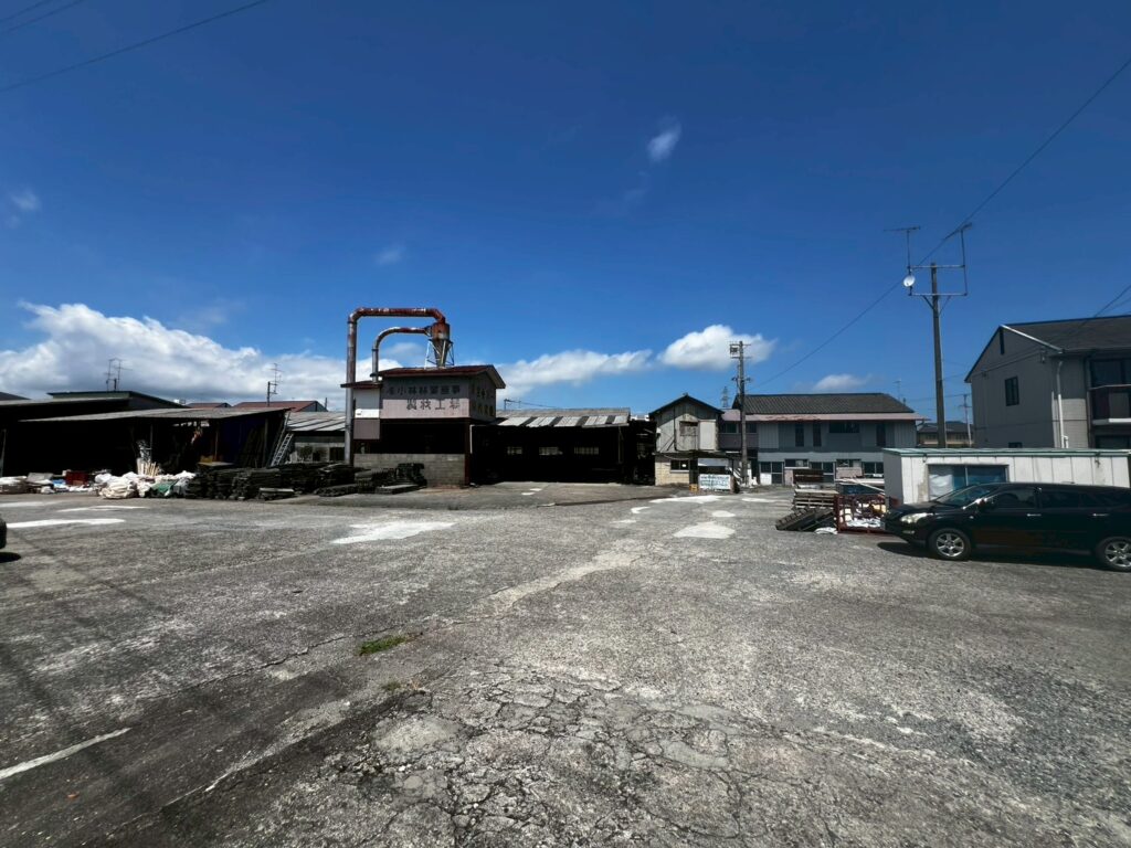 売ります！敷地が広い街中の工場跡地（原町区小川町）